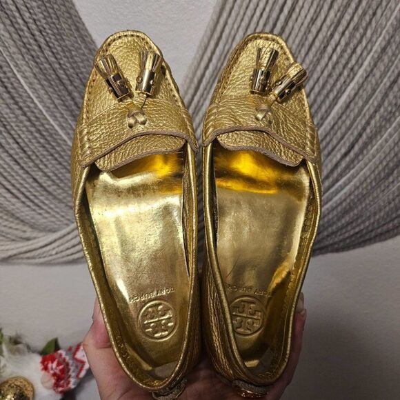 Tory Burch "Lawrence" Metallic Tumbled Leather Driving Loafers Sz 7.5 - Picture 6 of 8
